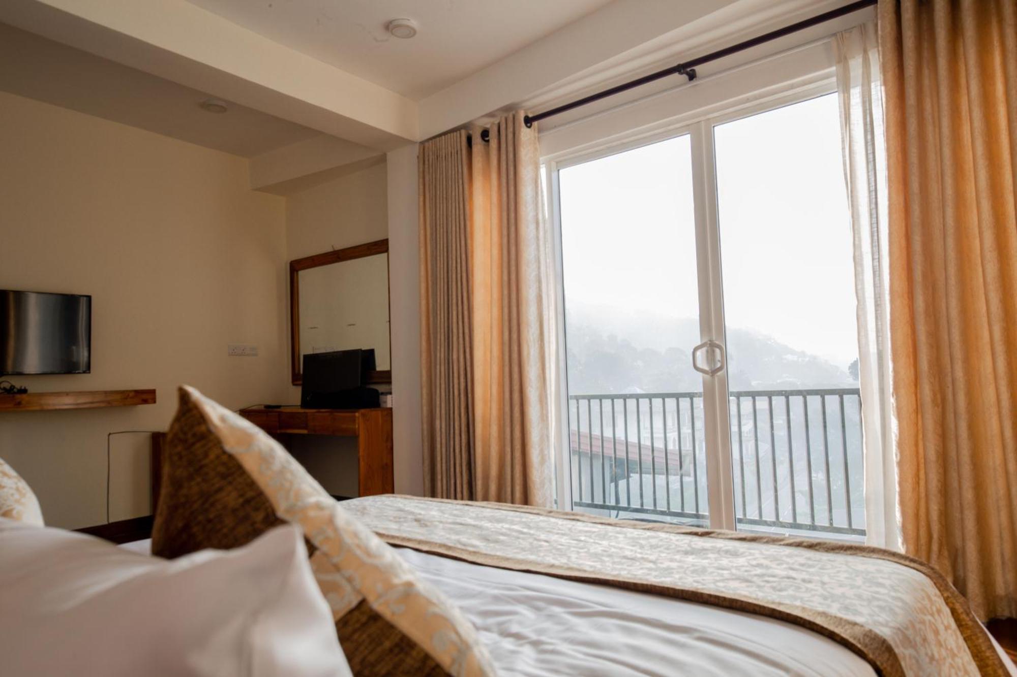 Manthra Leisure Hotell Kandy Eksteriør bilde