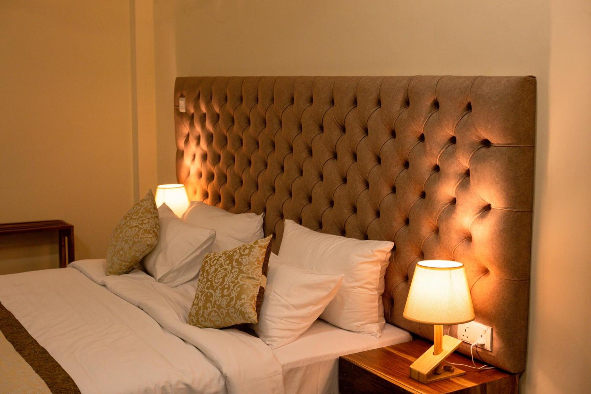 Manthra Leisure Hotell Kandy Eksteriør bilde